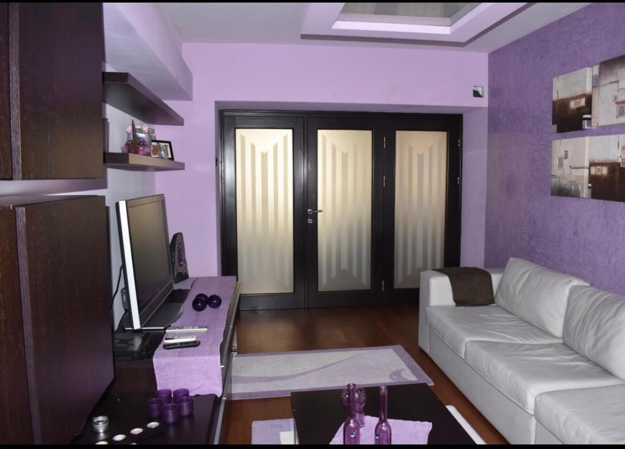 Central Apartment 4 Rooms Brasov Exterior photo